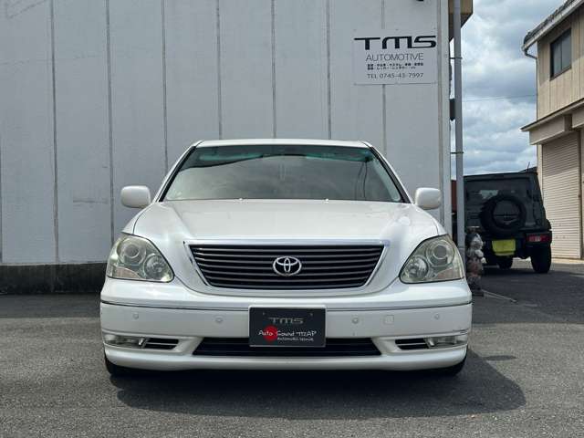 2004 Toyota Celsior – thumbnail 2