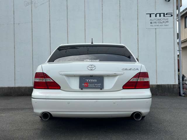 2004 Toyota Celsior – thumbnail 4