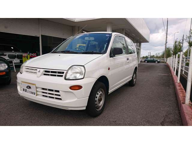 2001 Mitsubishi Minica – thumbnail 4