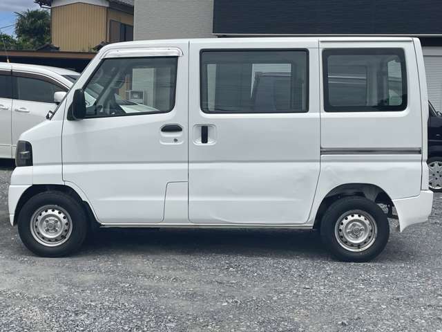 2009 Mitsubishi Minicab Van – thumbnail 4