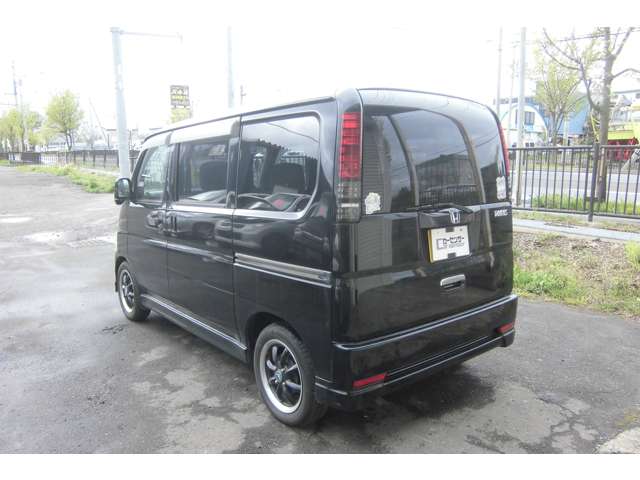 2010 Honda Vamos – thumbnail 4