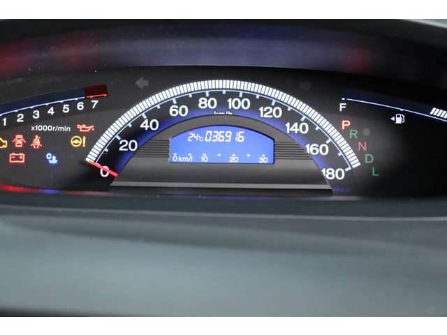 2010 Honda Freed Spike – thumbnail 4