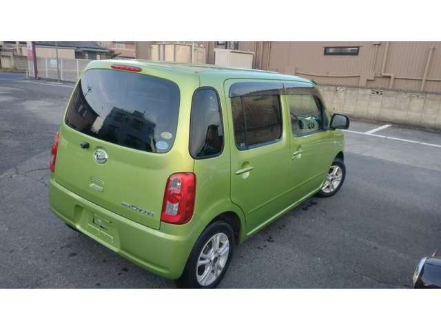 2010 Daihatsu Mira Cocoa – thumbnail 3