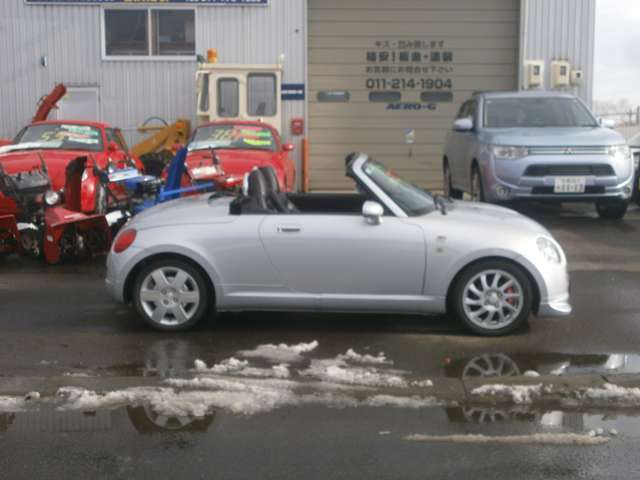 2010 Daihatsu Copen – thumbnail 4