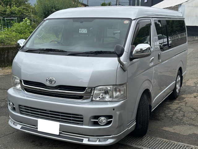 2008 Toyota Hiace – thumbnail 4