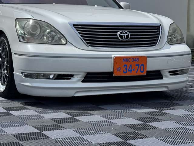 2003 Toyota Celsior – thumbnail 3