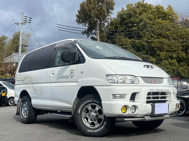 2000 Mitsubishi Delica Space Gear – thumbnail 3