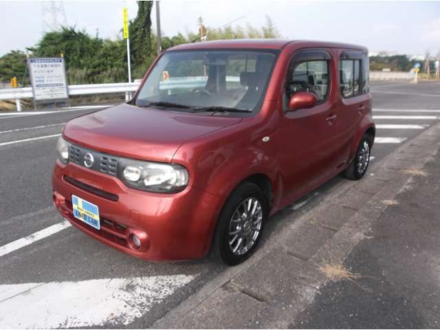2010 Nissan Cube – thumbnail 2