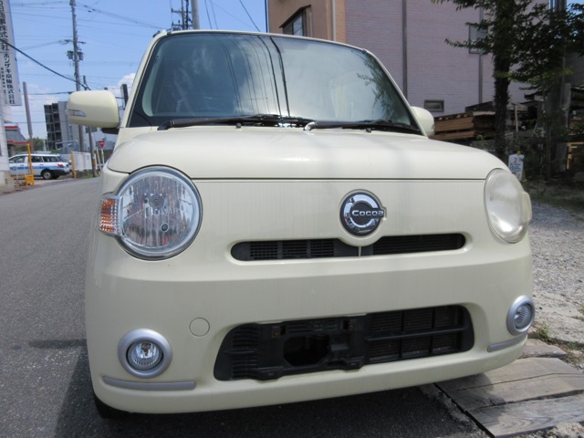 2010 Daihatsu Mira Cocoa