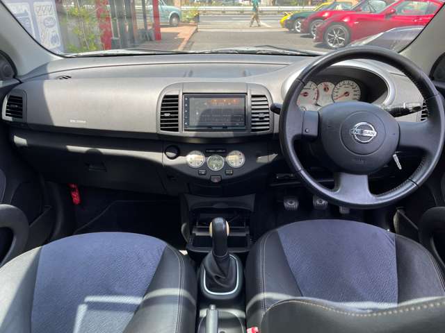 2007 Nissan Micra C+C – thumbnail 2