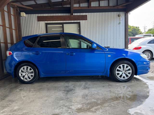 2009 Subaru Impreza Hatchback – thumbnail 4