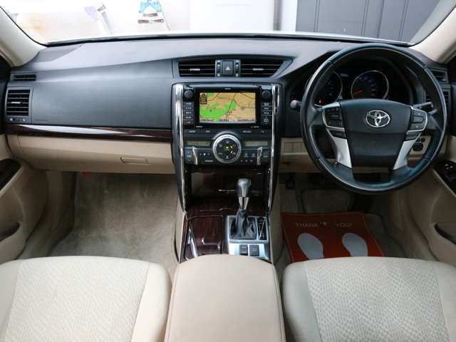 2009 Toyota Mark X – thumbnail 4