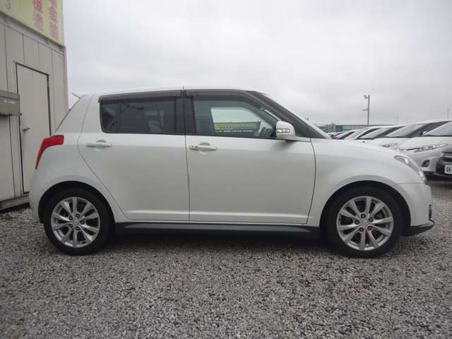 2009 Suzuki Swift – thumbnail 4
