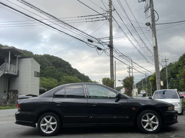 1998 Mitsubishi Galant – thumbnail 4
