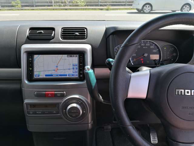 2010 Daihatsu Move Conte – thumbnail 2
