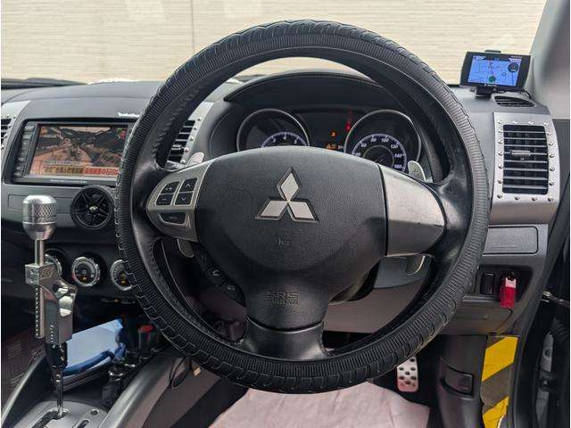 2009 Mitsubishi Outlander – thumbnail 2