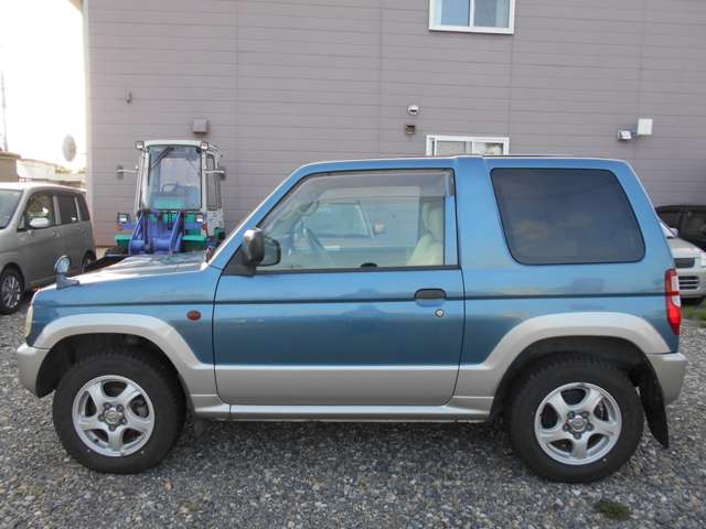 2004 Mitsubishi Pajero Mini – thumbnail 4