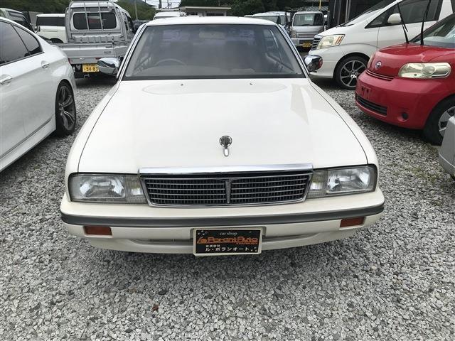 1990 Nissan Cima – thumbnail 2
