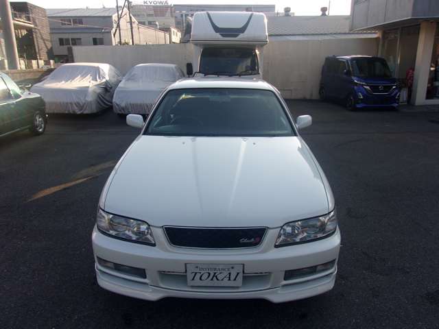 1998 Nissan Laurel – thumbnail 2