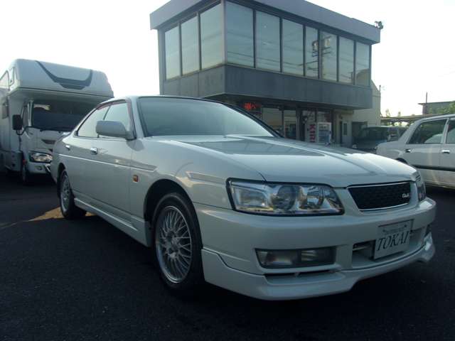 1998 Nissan Laurel – thumbnail 3