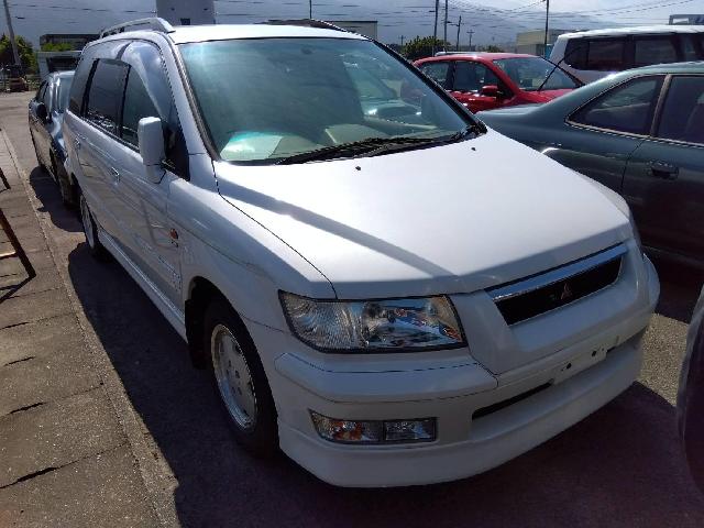 1999 Mitsubishi Chariot Grandis – thumbnail 4