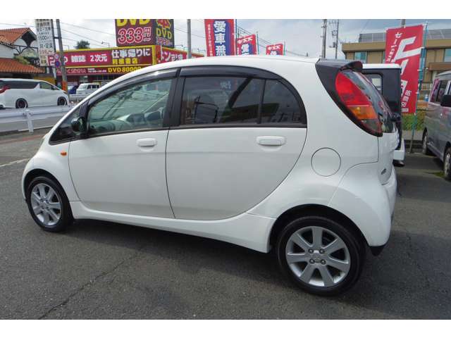 2006 Mitsubishi i – thumbnail 2