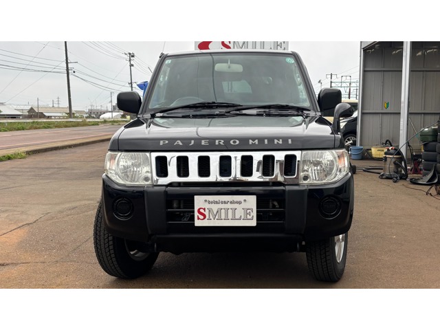 2010 Mitsubishi Pajero Mini – thumbnail 2