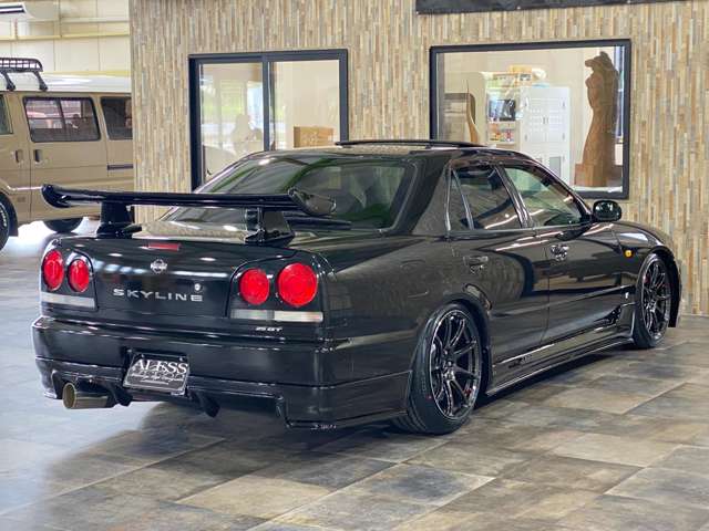 1998 Nissan Skyline – thumbnail 2