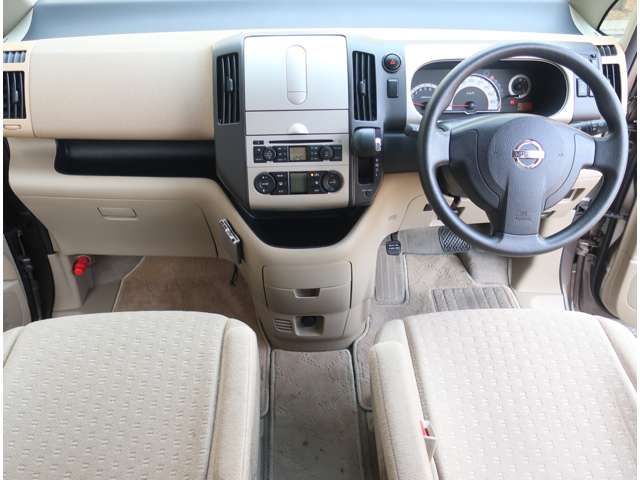 2007 Nissan Serena – thumbnail 3