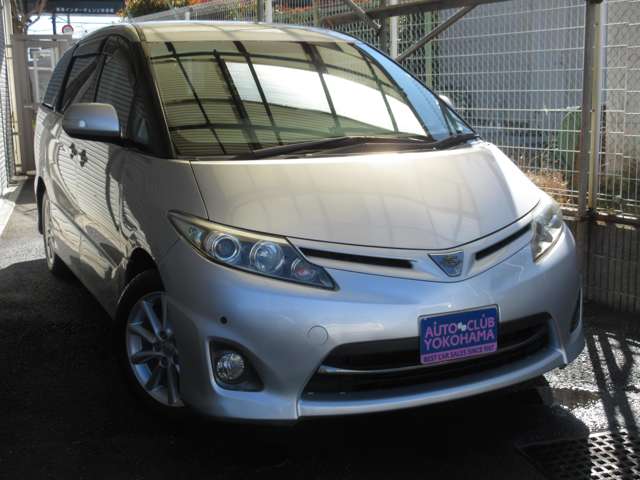 2010 Toyota Estima – thumbnail 4