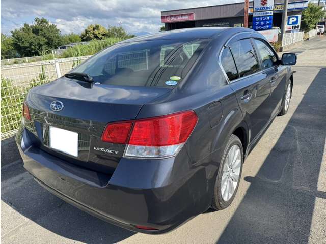 2010 Subaru Legacy B4 – thumbnail 4