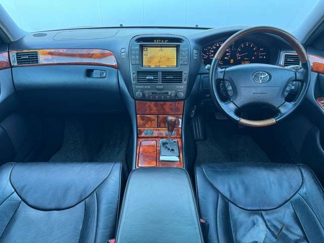 2005 Toyota Celsior – thumbnail 3