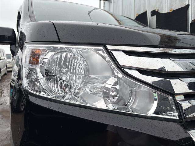 2010 Honda Stepwgn – thumbnail 3
