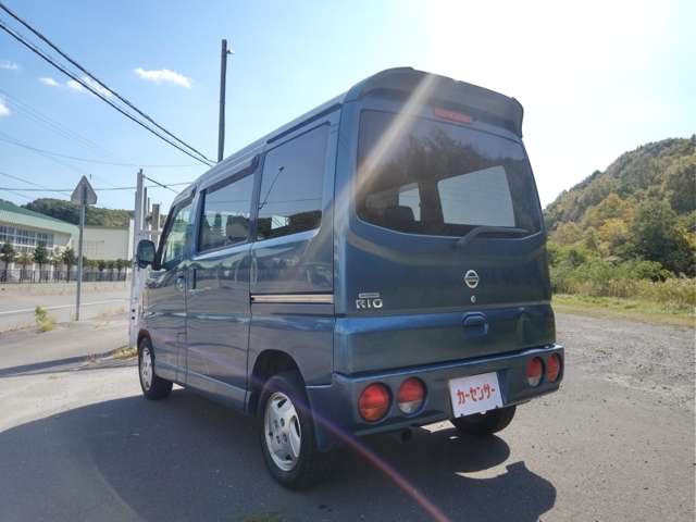 2007 Nissan Clipper Rio – thumbnail 3