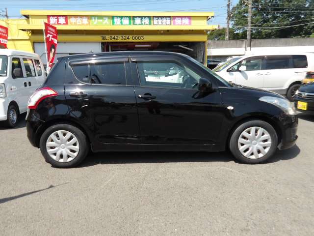 2010 Suzuki Swift – thumbnail 3