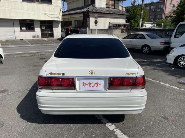 2002 Toyota Crown Athlete – thumbnail 4