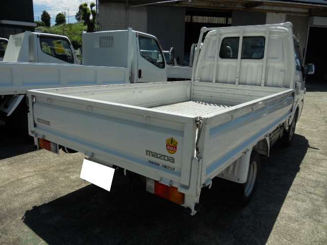 2009 Mazda Bongo Truck – thumbnail 4