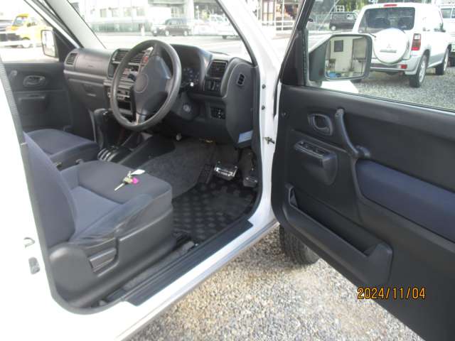 2003 Suzuki Jimny – thumbnail 3