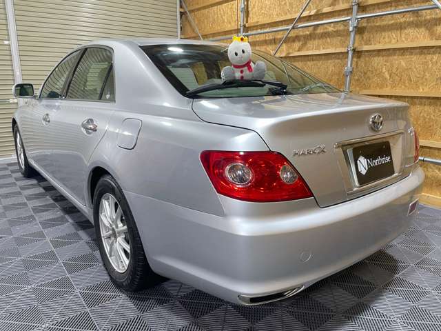 2004 Toyota Mark X – thumbnail 4