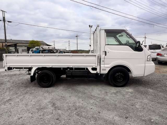 2001 Mitsubishi Delica Truck – thumbnail 4