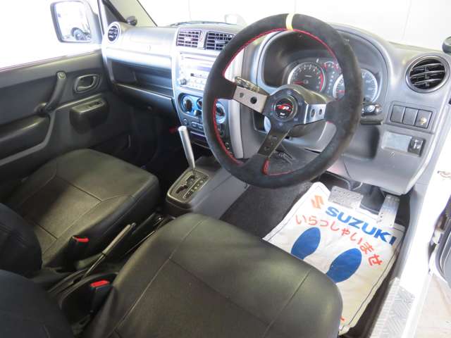 2007 Suzuki Jimny – thumbnail 3