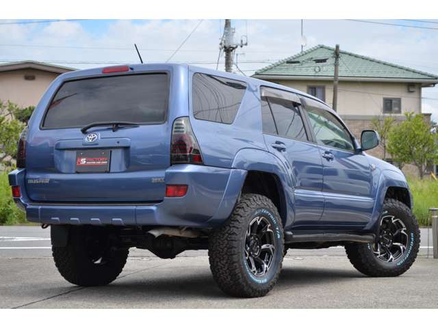 2005 Toyota Hilux Surf – thumbnail 2