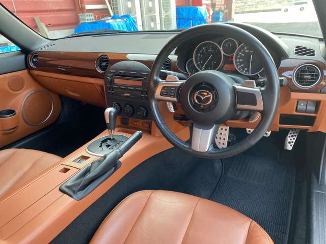 2005 Mazda Roadster – thumbnail 3