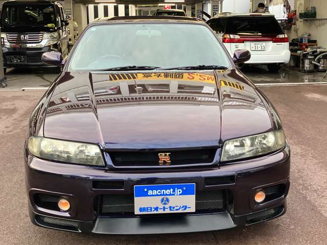 1996 Nissan Skyline Coupe – thumbnail 2