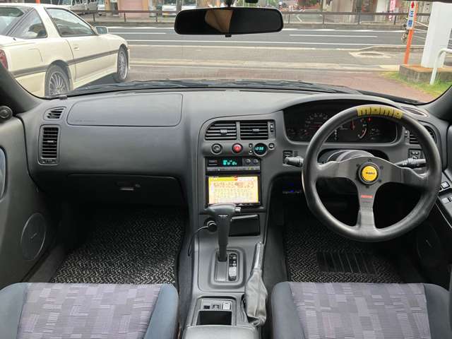1996 Nissan Skyline Coupe – thumbnail 4