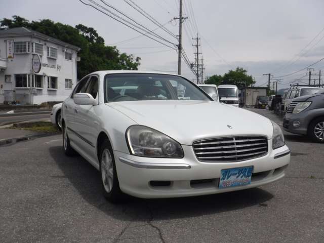2001 Nissan Cima – thumbnail 3