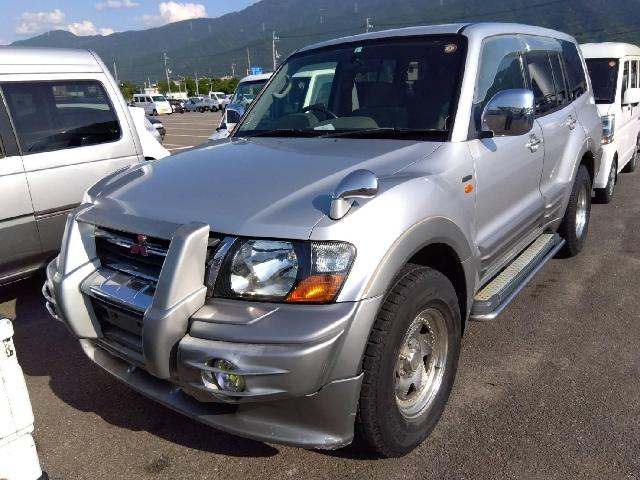 2000 Mitsubishi Pajero