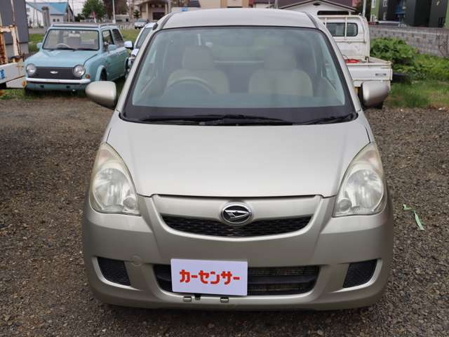 2010 Daihatsu Mira – thumbnail 4