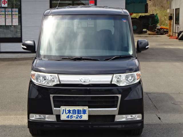 2010 Daihatsu Tanto – thumbnail 2