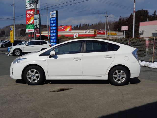 2010 Toyota Prius – thumbnail 4